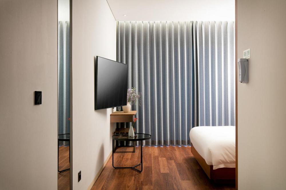 Daon Hotel Чонджу Номер фото